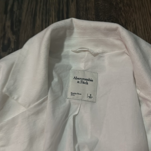 Blazer - Picture 2 of 4